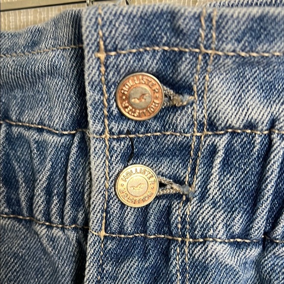 Hollister Blue Jean Shorts Classic Style size 13 juniors w31 - Picture 3 of 6